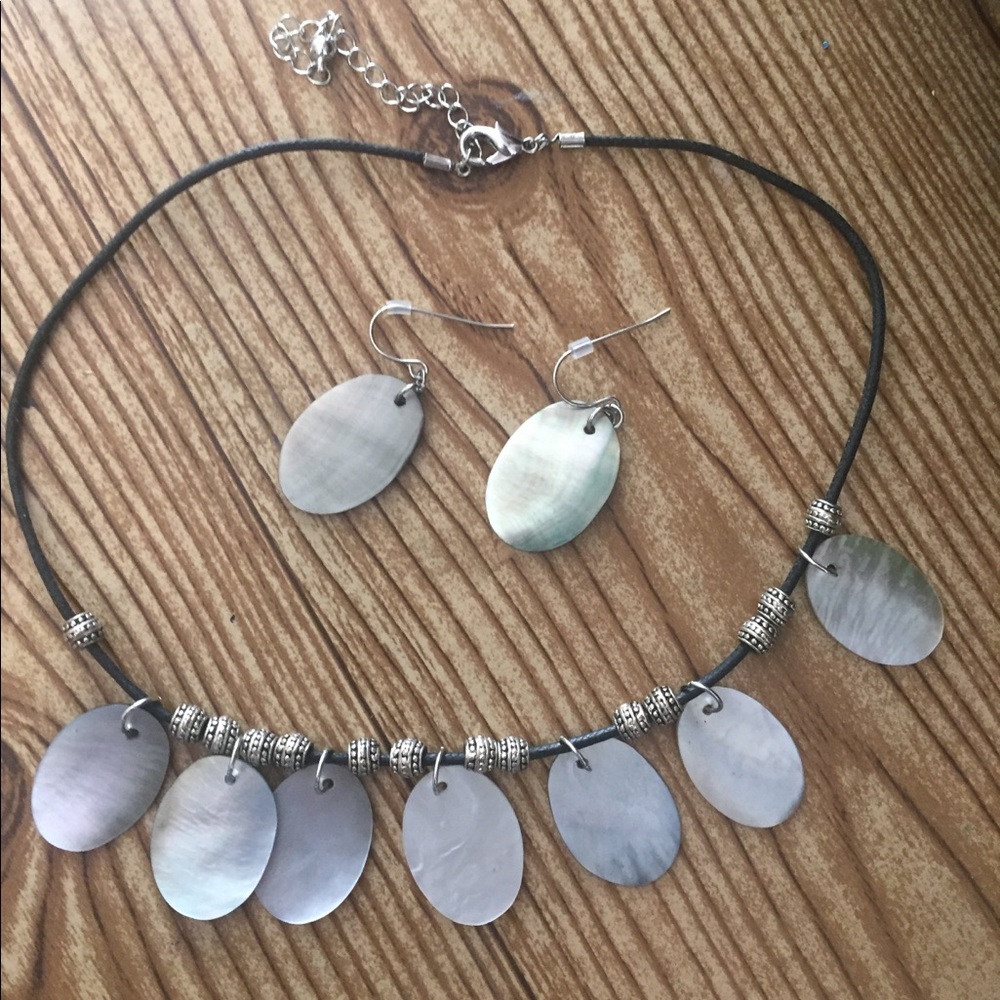Necklace Set - Picture 2 of 2